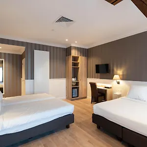 3* Hotel Du Theatre